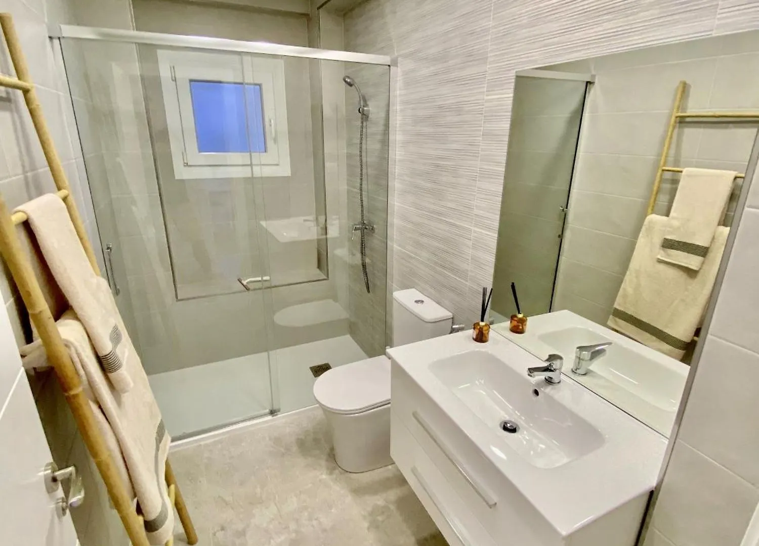 Amplio Apartamento En El Centro De Malaga 0*,